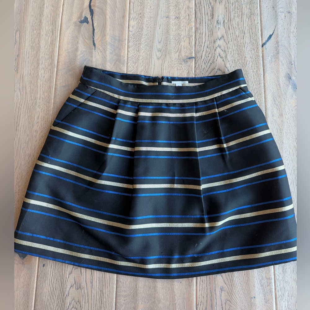 Halogen skirt. Fitted in waist and flares.